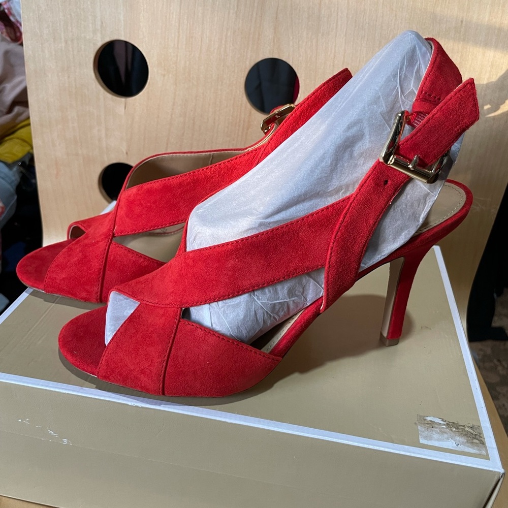 Michael Kors sandal - Picture 2 of 12